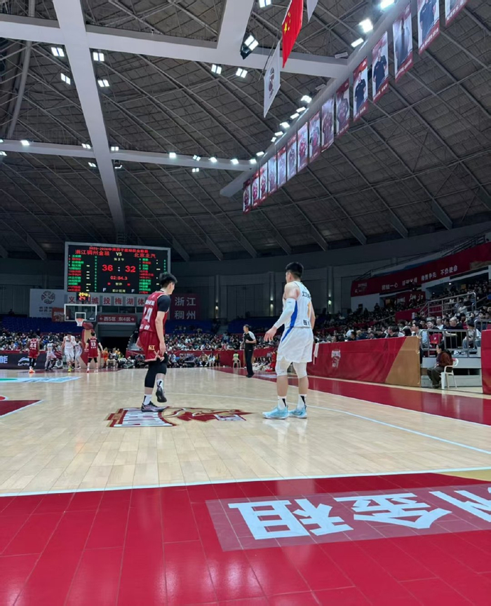 15分惨败让北京跌入第三名竞争漩涡，四队同分追